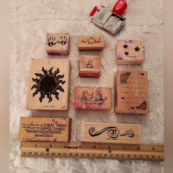 Lot of 10 stamps stampers, and sturdy pencil box - Picture 5 of 10